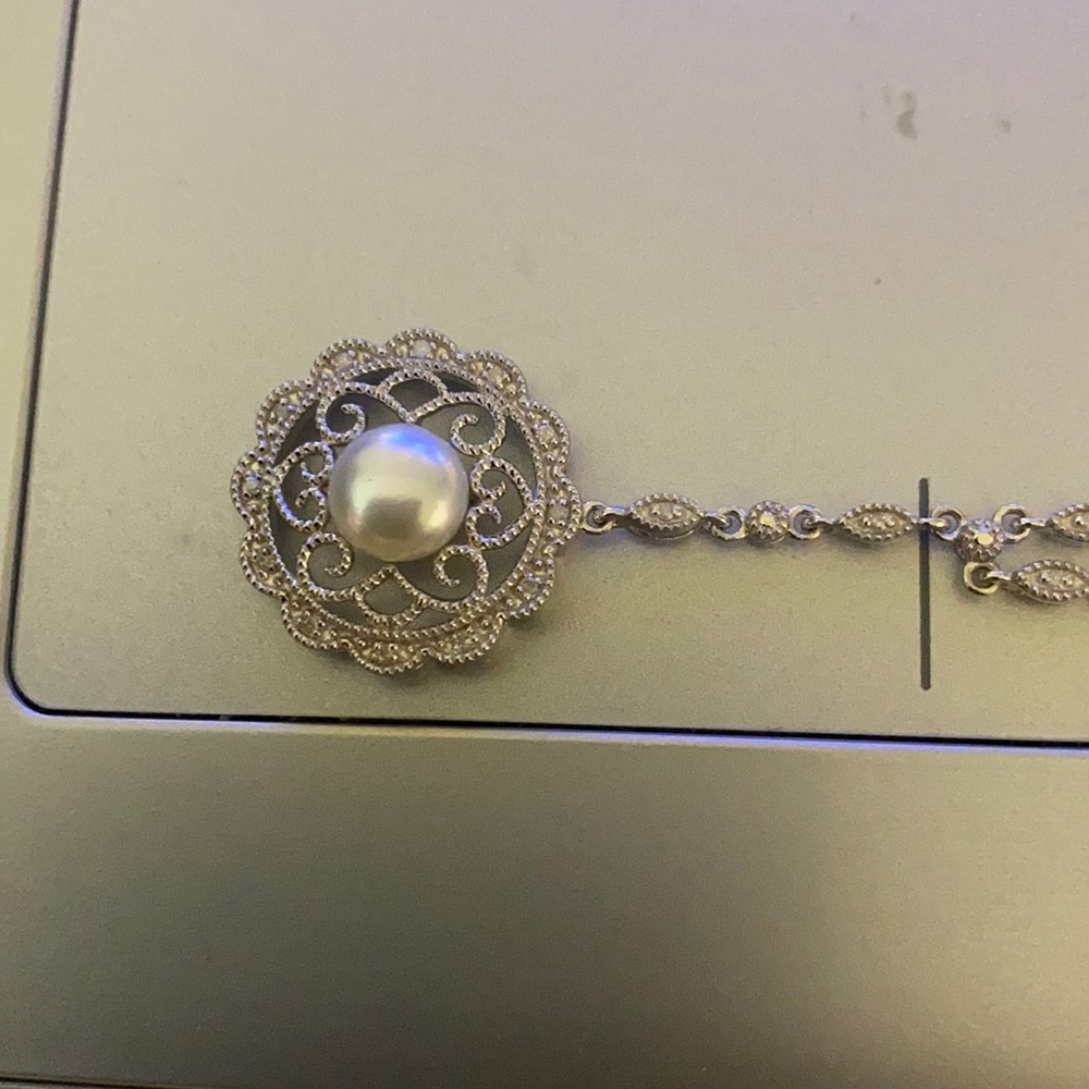 Sterling silver never worn pearl necklace